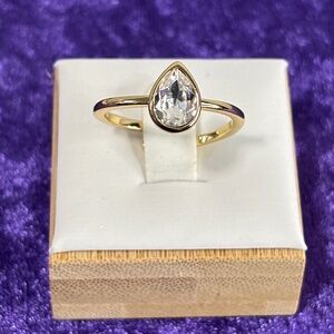 Beautiful Pear shape authentic Austrian Crystal ring with gold tone band.